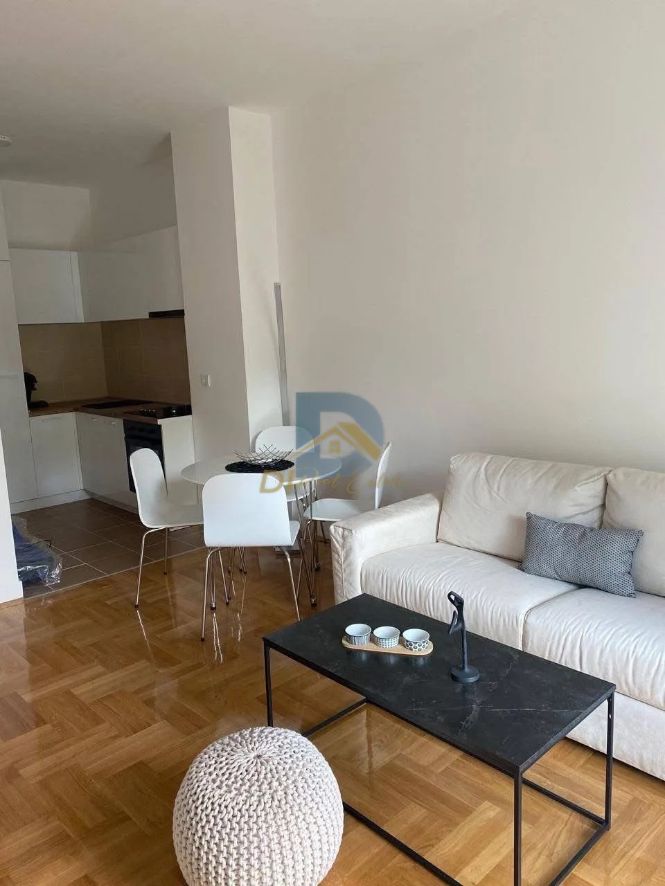 Продажа - Квартира Tivat, Kava