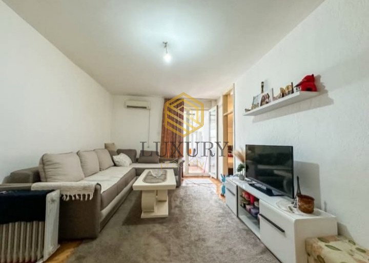 Продаж - Квартира Podgorica, Stari Aerodrom