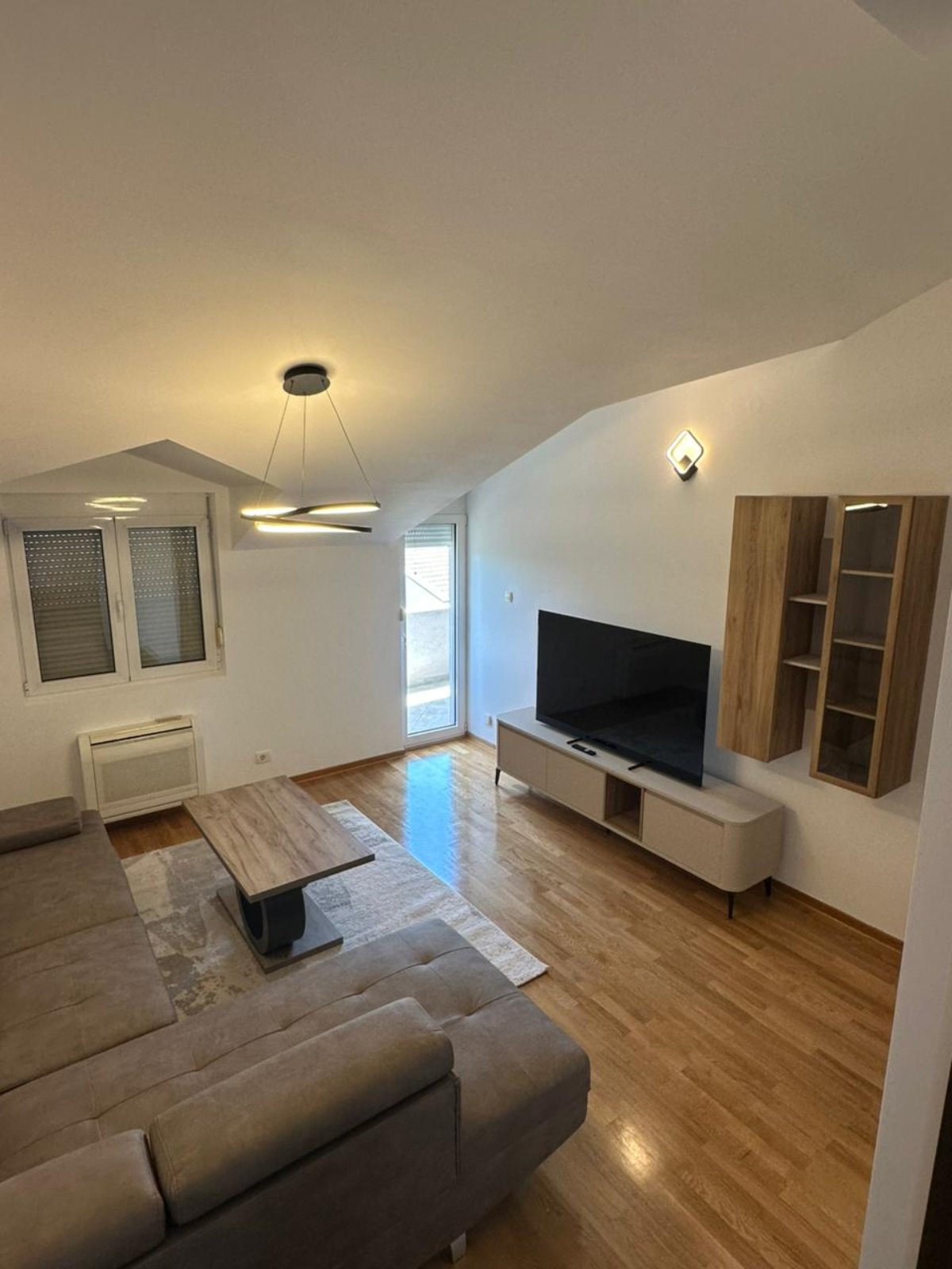Kiralık - Daire Podgorica, Momišići