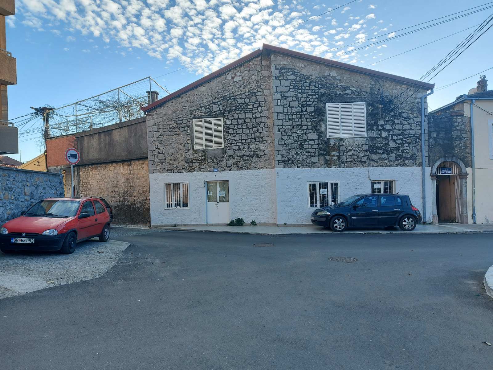 Продаж - Будинок Podgorica, Podgorica