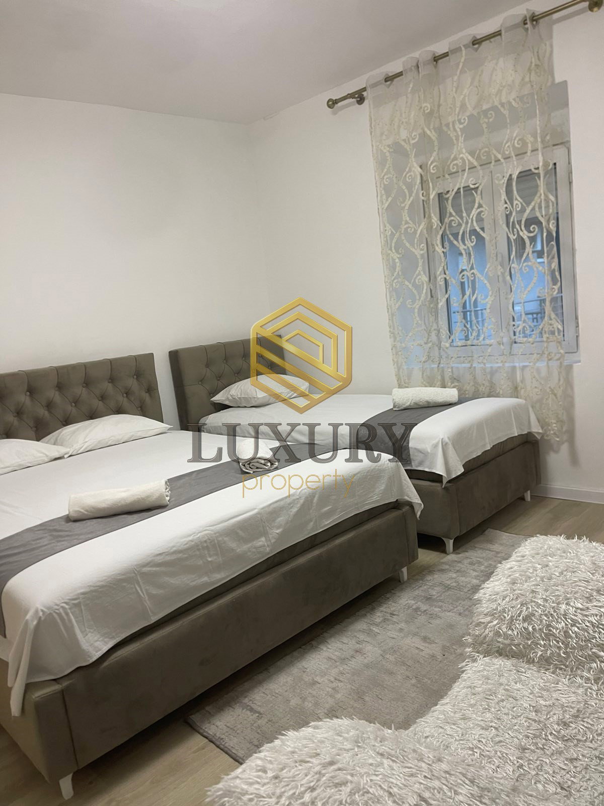 23a7fe4d-3d90-4e17-ba00-490de11c1438.jpg