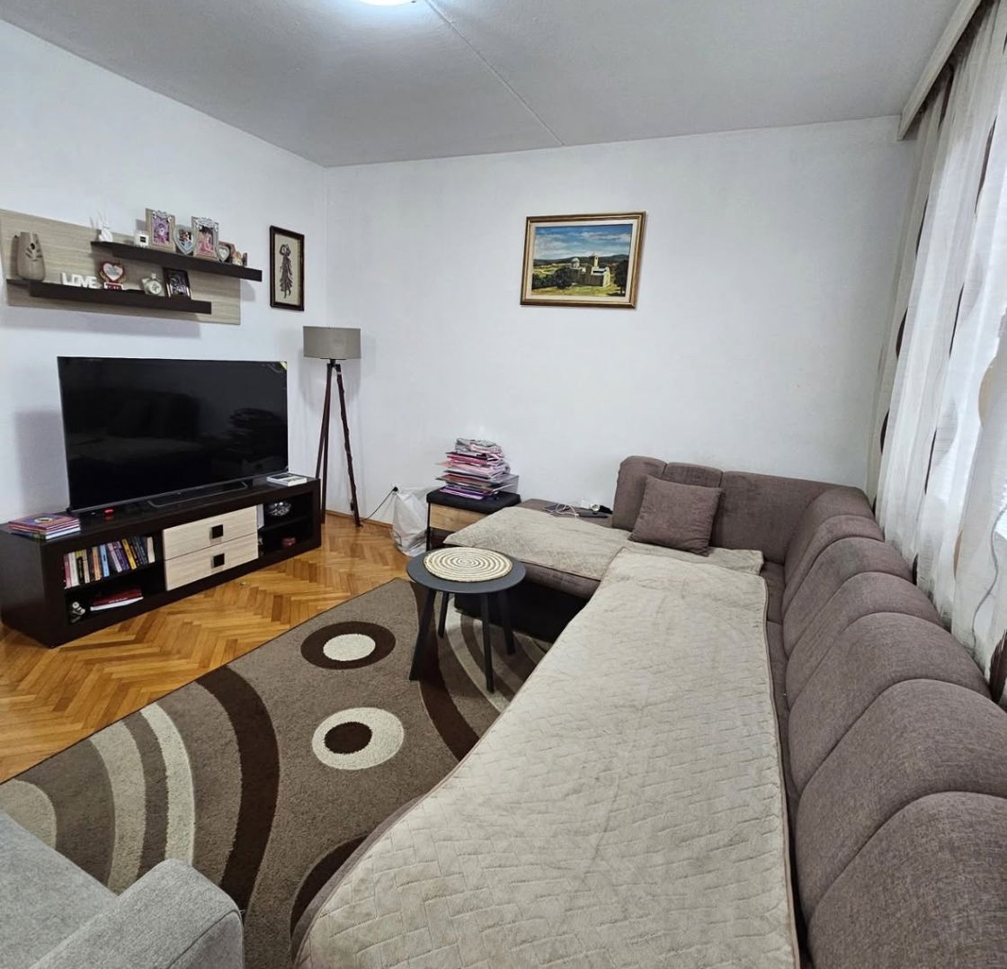 Продаж - Квартира Podgorica, Gintaš