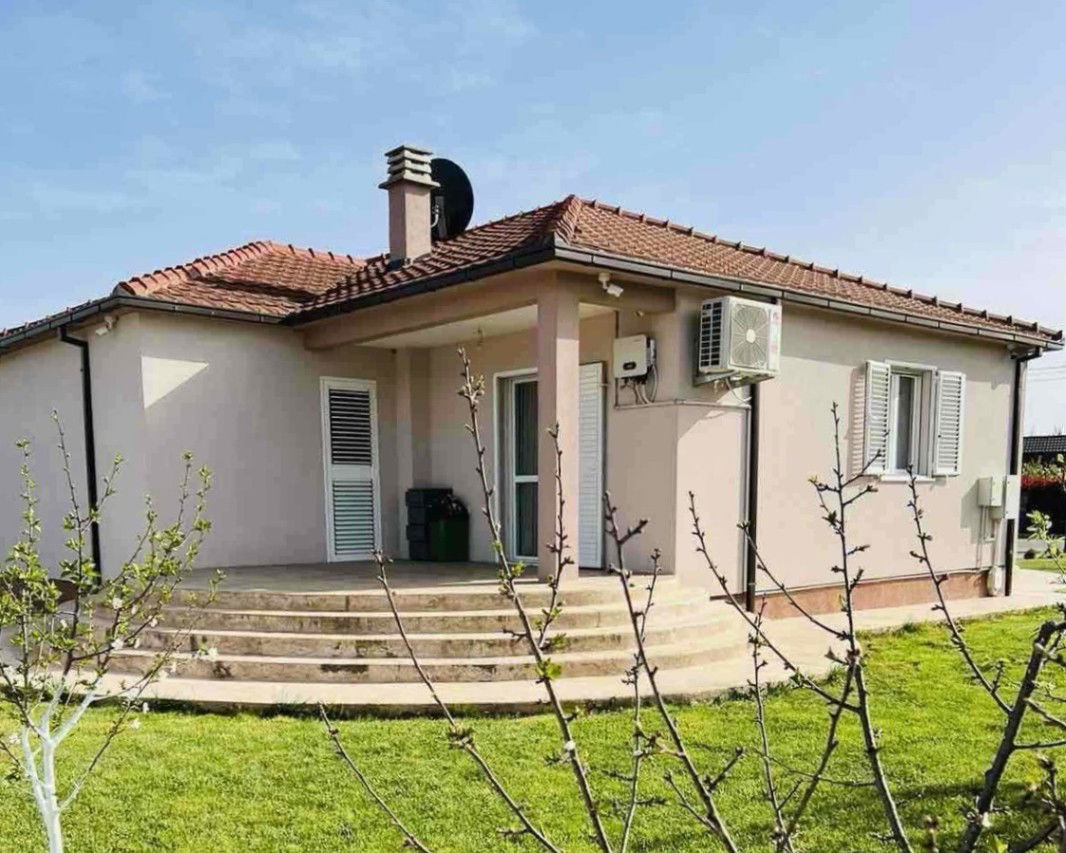 Оренда - Будинок Danilovgrad, Spuž