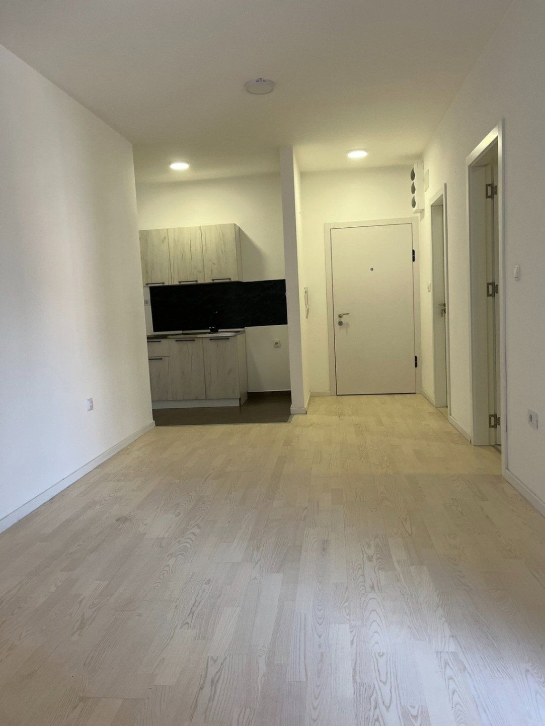 Продажа - Квартира Podgorica, Iza Delte