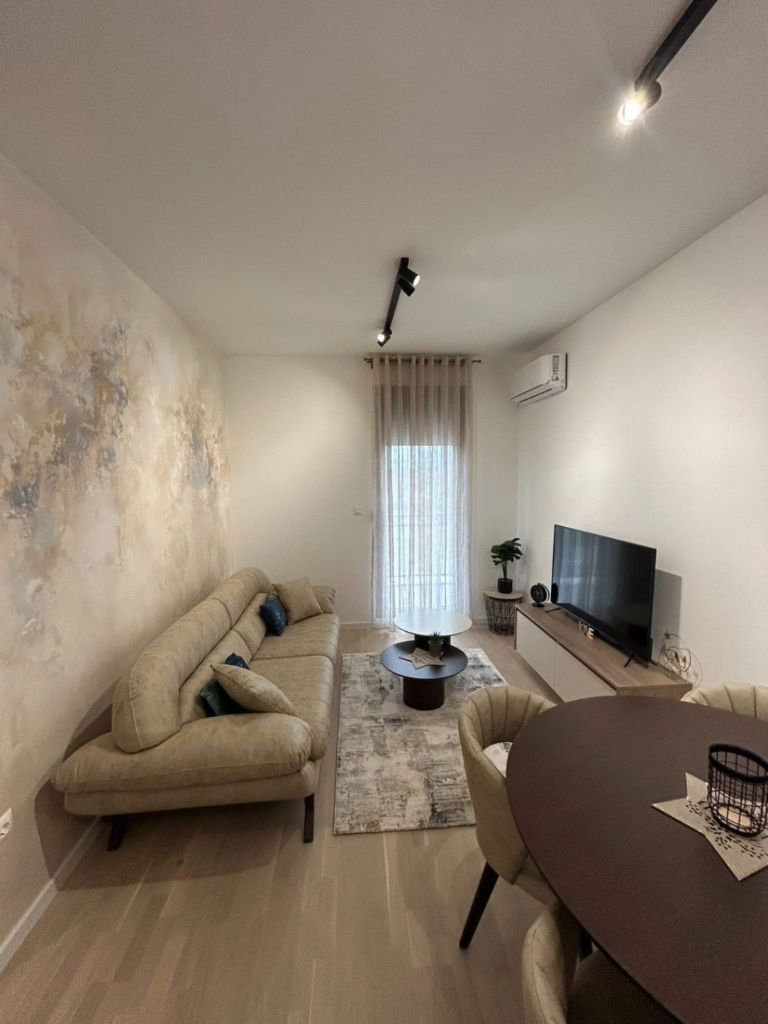 Rent - Apartment Podgorica, Tološi