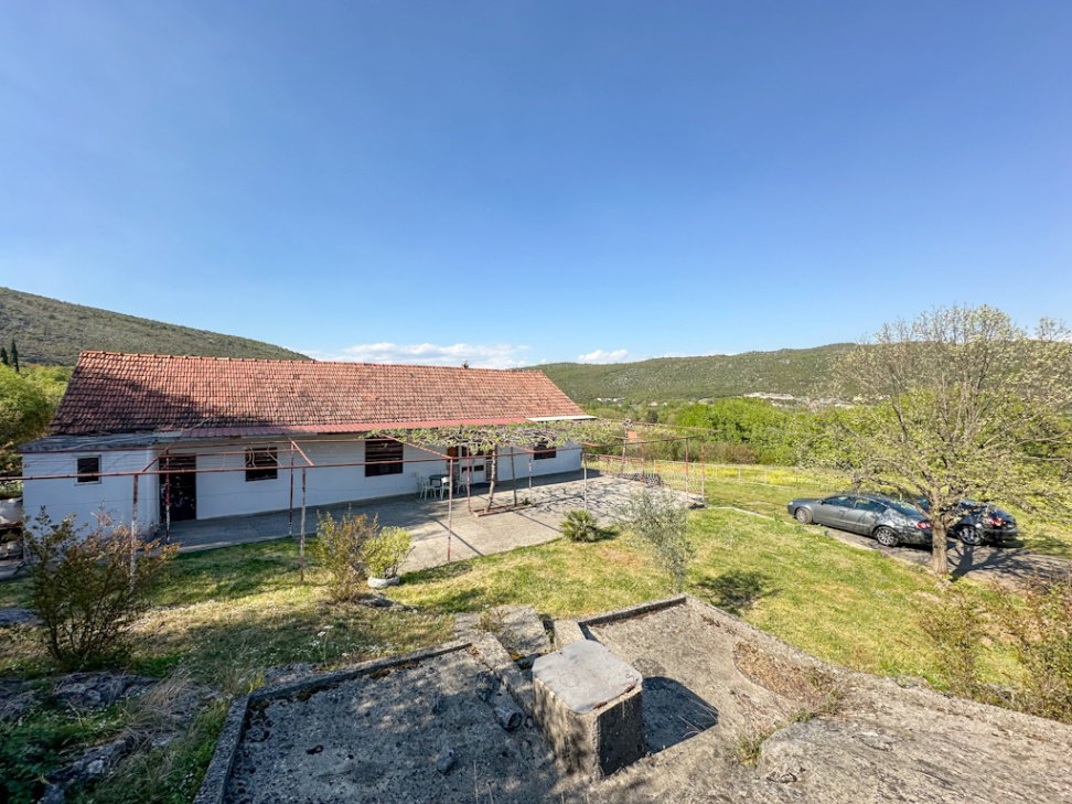 Продажа - Дом Podgorica, Beri