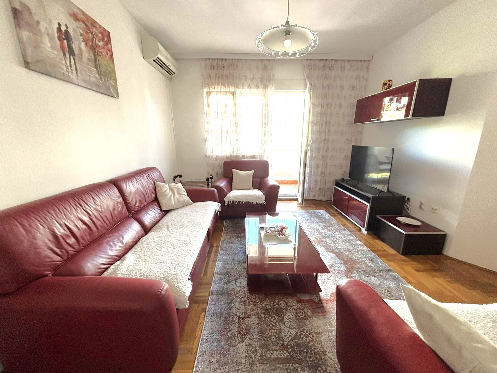 2727bf07-512e-4410-b9b5-e2924533ea6a.jpg