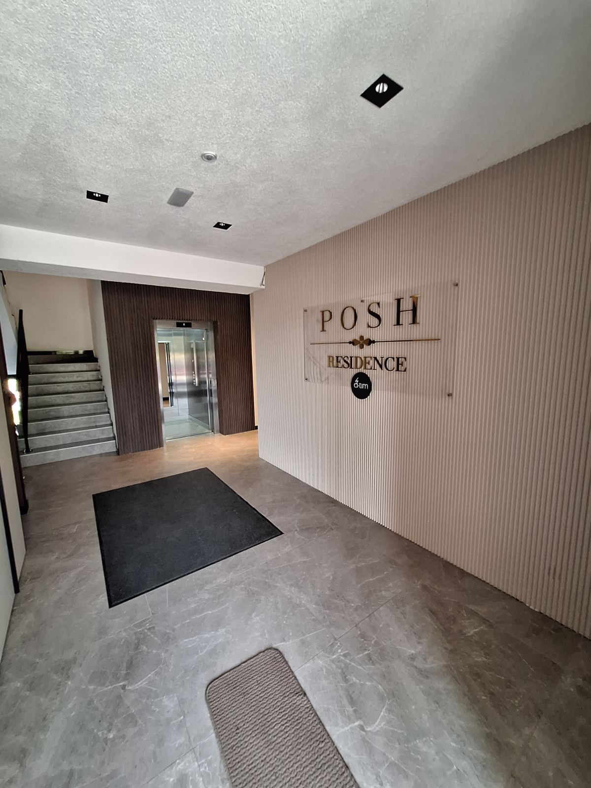 Sale - Apartment Podgorica, Tološi