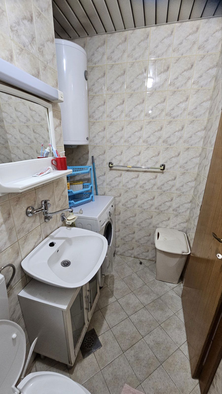 27fef221-8c87-4390-9f6d-656b7266d040.jpg