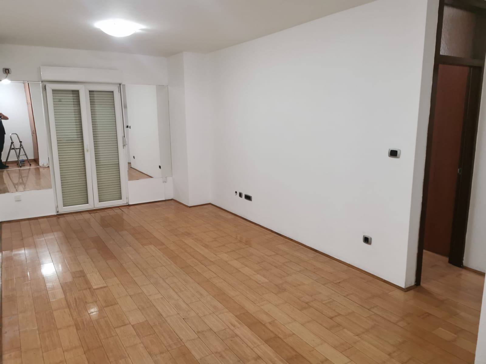 Izdavanje - Stan Podgorica, Vezirov Most