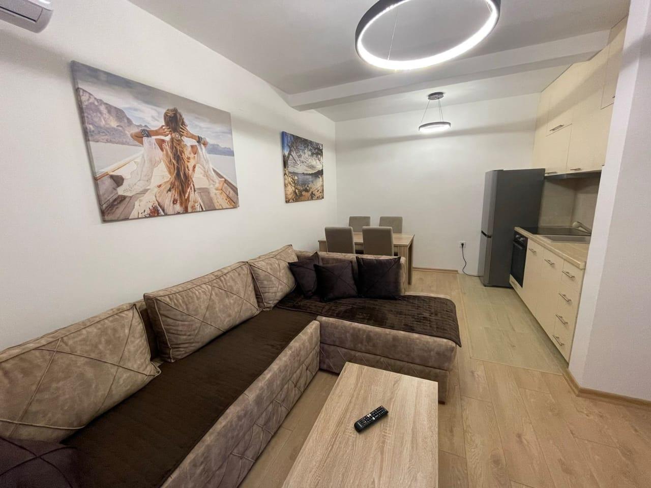 Izdavanje - Stan Budva, Bulevar