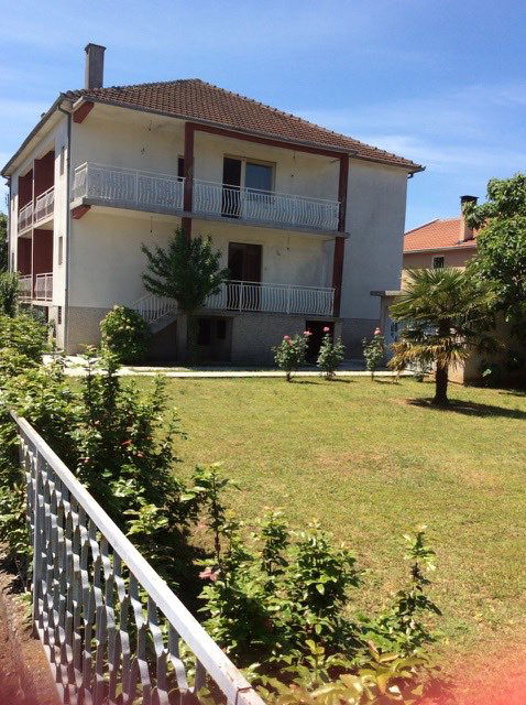 Продаж - Будинок Podgorica, Podgorica