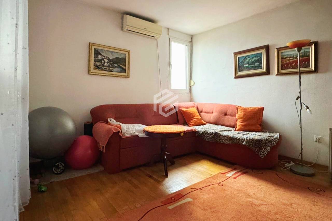 Продаж - Квартира Podgorica, Blok 5