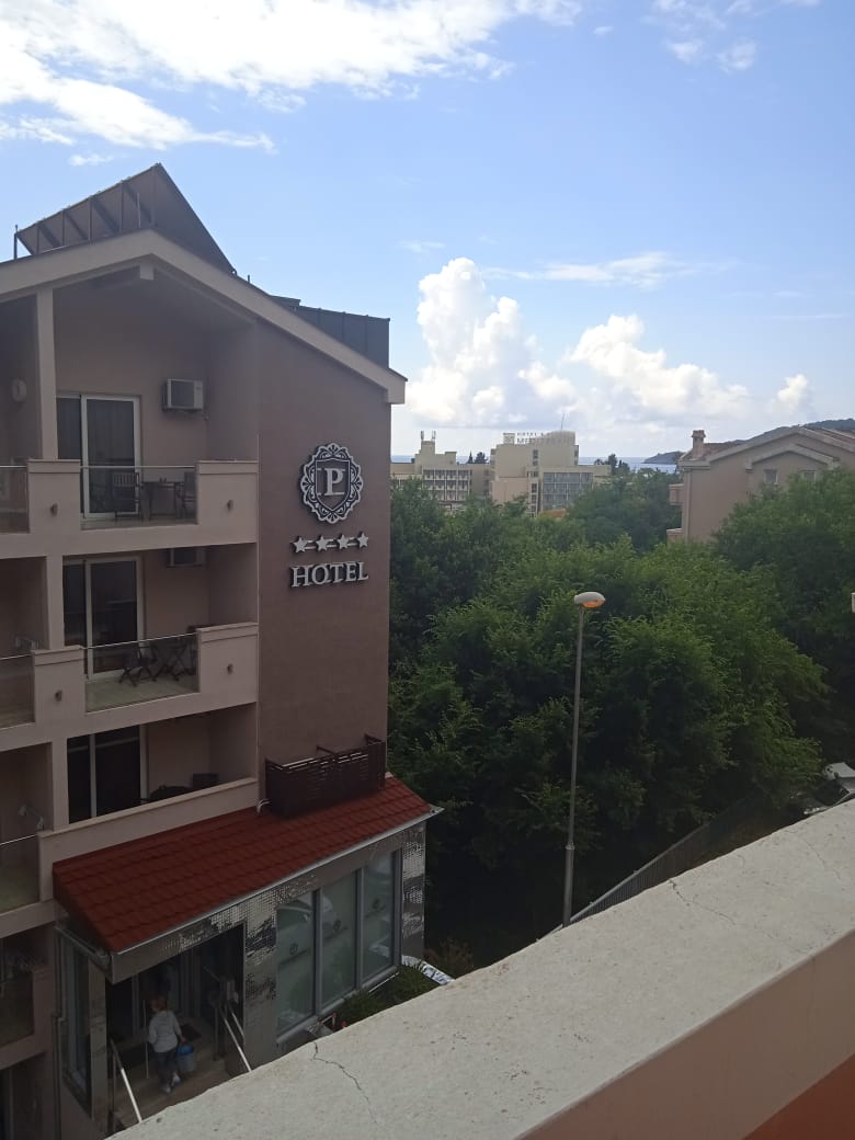 Продажа - Квартира Budva, Bečići