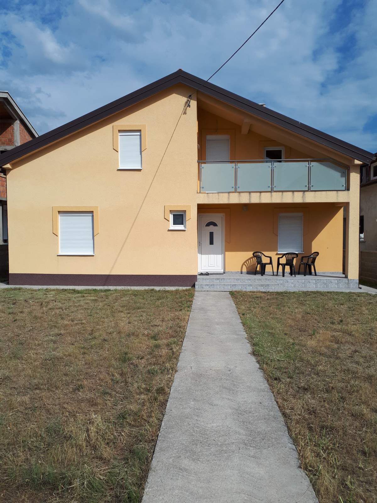 Продаж - Будинок Podgorica, Golubovci