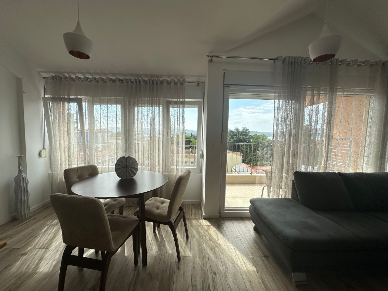 Аренда - Квартира Tivat, Centar