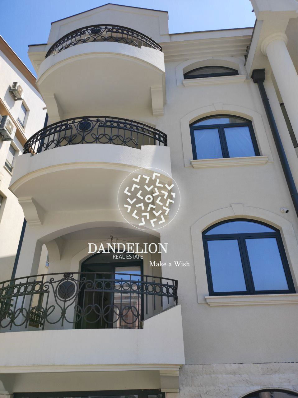 Продаж - Квартира Podgorica, Momišići