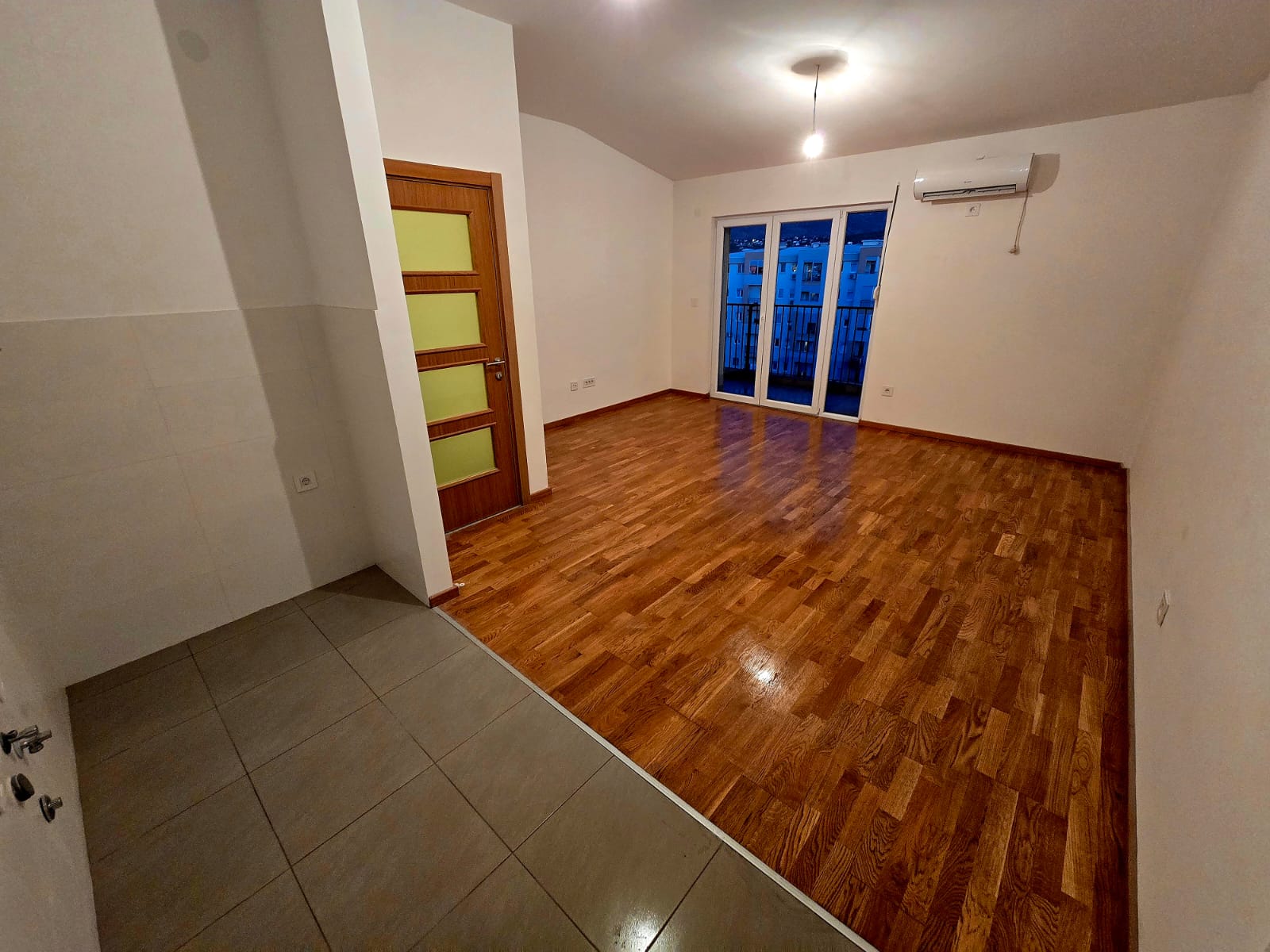 Продаж - Квартира Podgorica, Stari Aerodrom