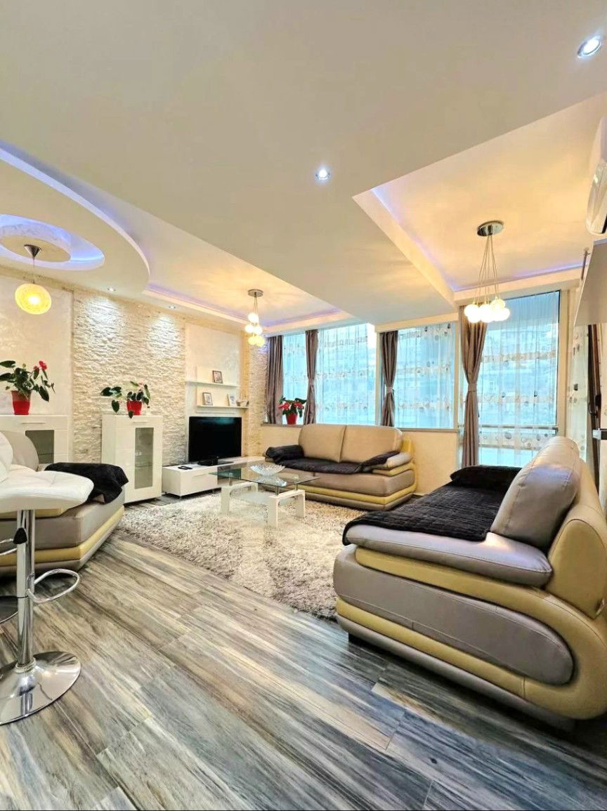 Izdavanje - Stan Herceg Novi, Igalo