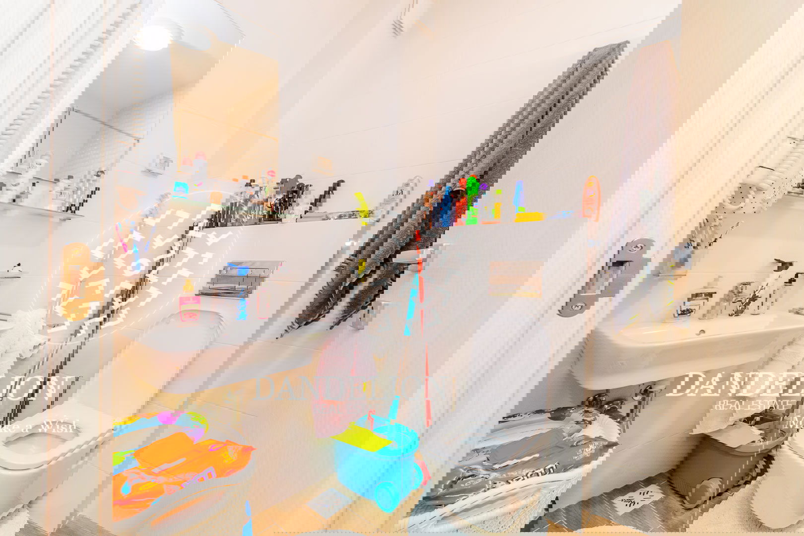 2e6f28d6-1ce3-4d18-96e1-8f332b90ec94.jpg