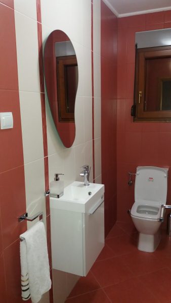2e9bed2f-ef56-49fe-b0ad-6ae2461d16a6.jpg