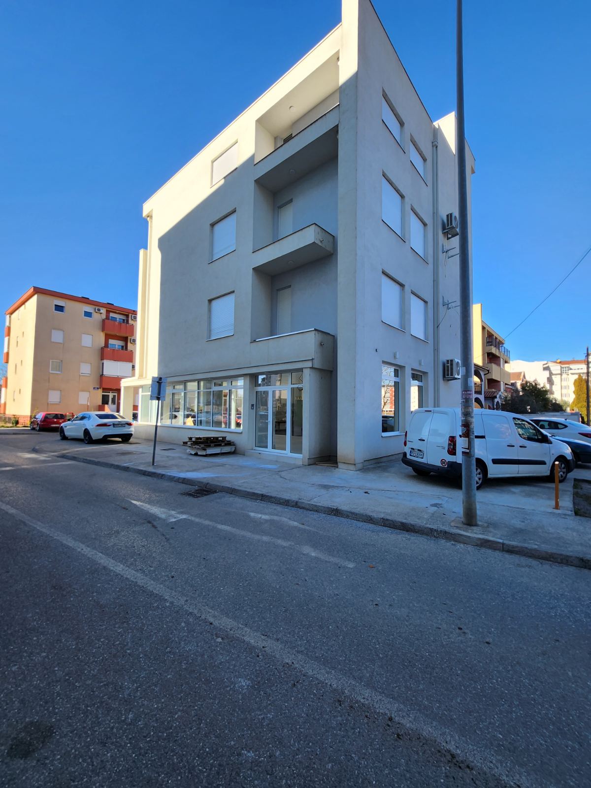 2eae4b66-f821-48ab-ac3a-f5232e055daf.jpg