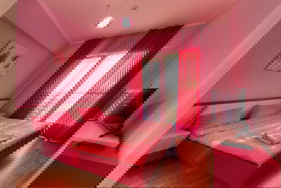 2f6d12ec-058a-4050-8dd7-5acd79f1856f.jpg