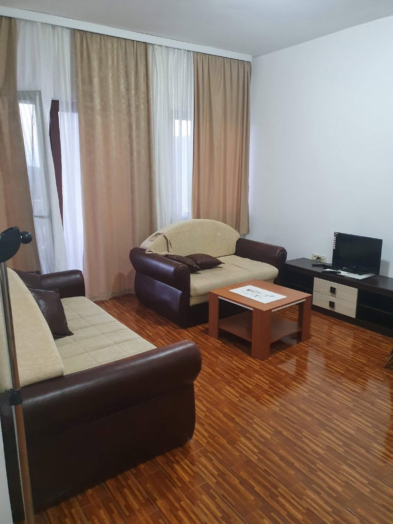 30db6f10-dcce-44f8-a370-5183ba389585.jpg