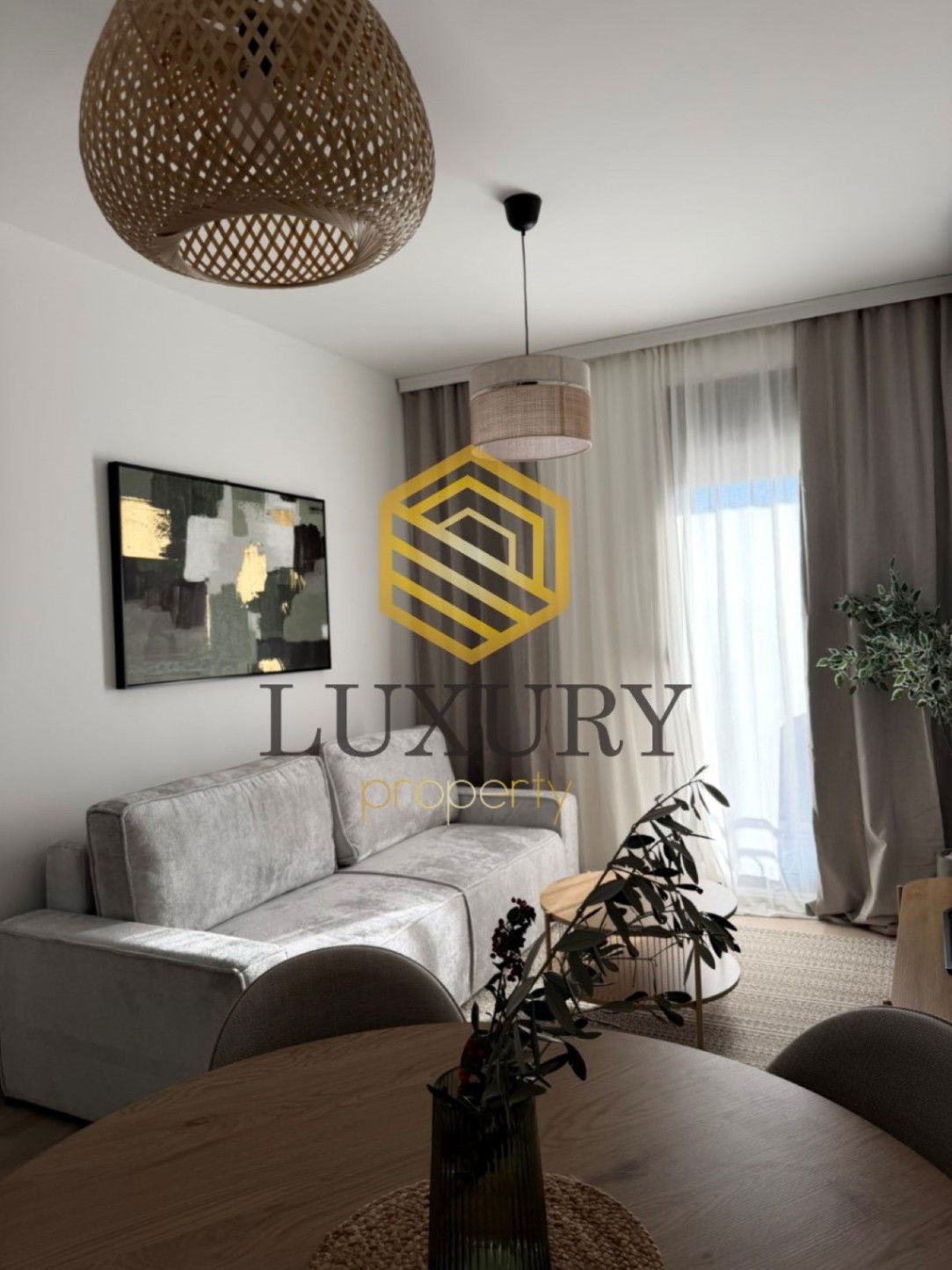 Izdavanje - Stan Podgorica, Tološi