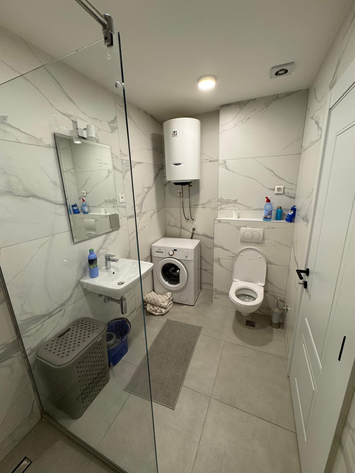 335cb6c1-efb3-4425-a16c-e9177bd0ce5e.jpg