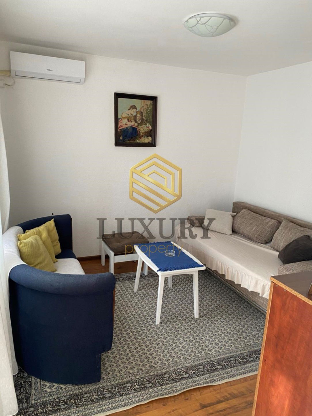 Izdavanje - Stan Podgorica, Momišići