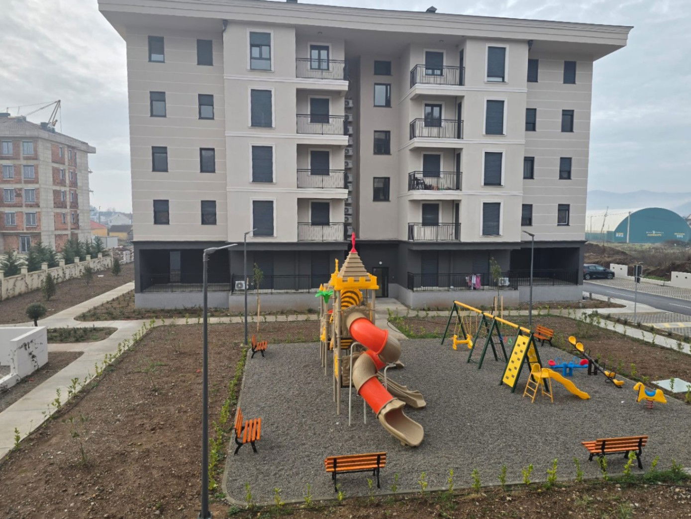 Продаж - Квартира Podgorica, Tološi