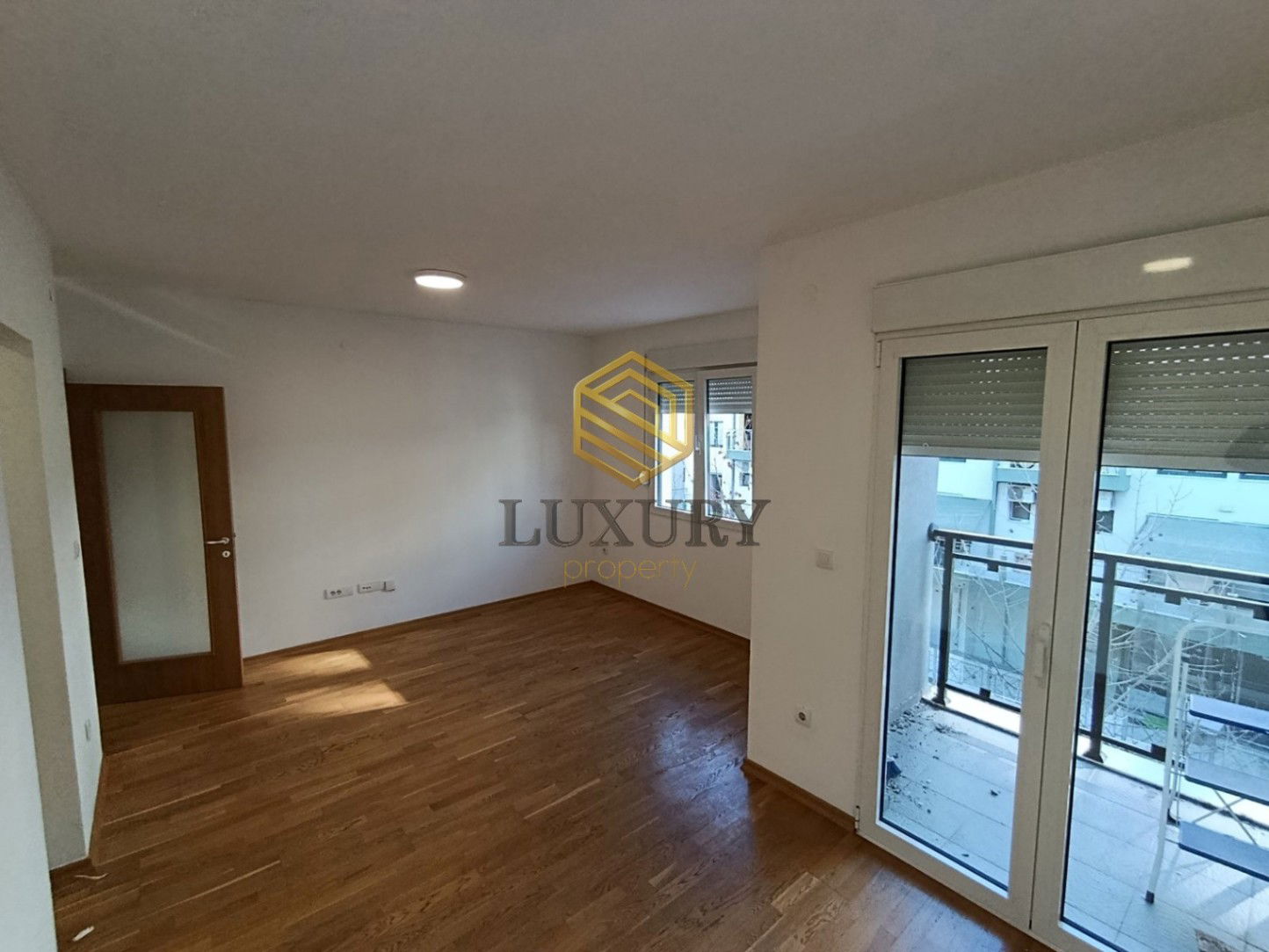 Продаж - Квартира Podgorica, Blok 9