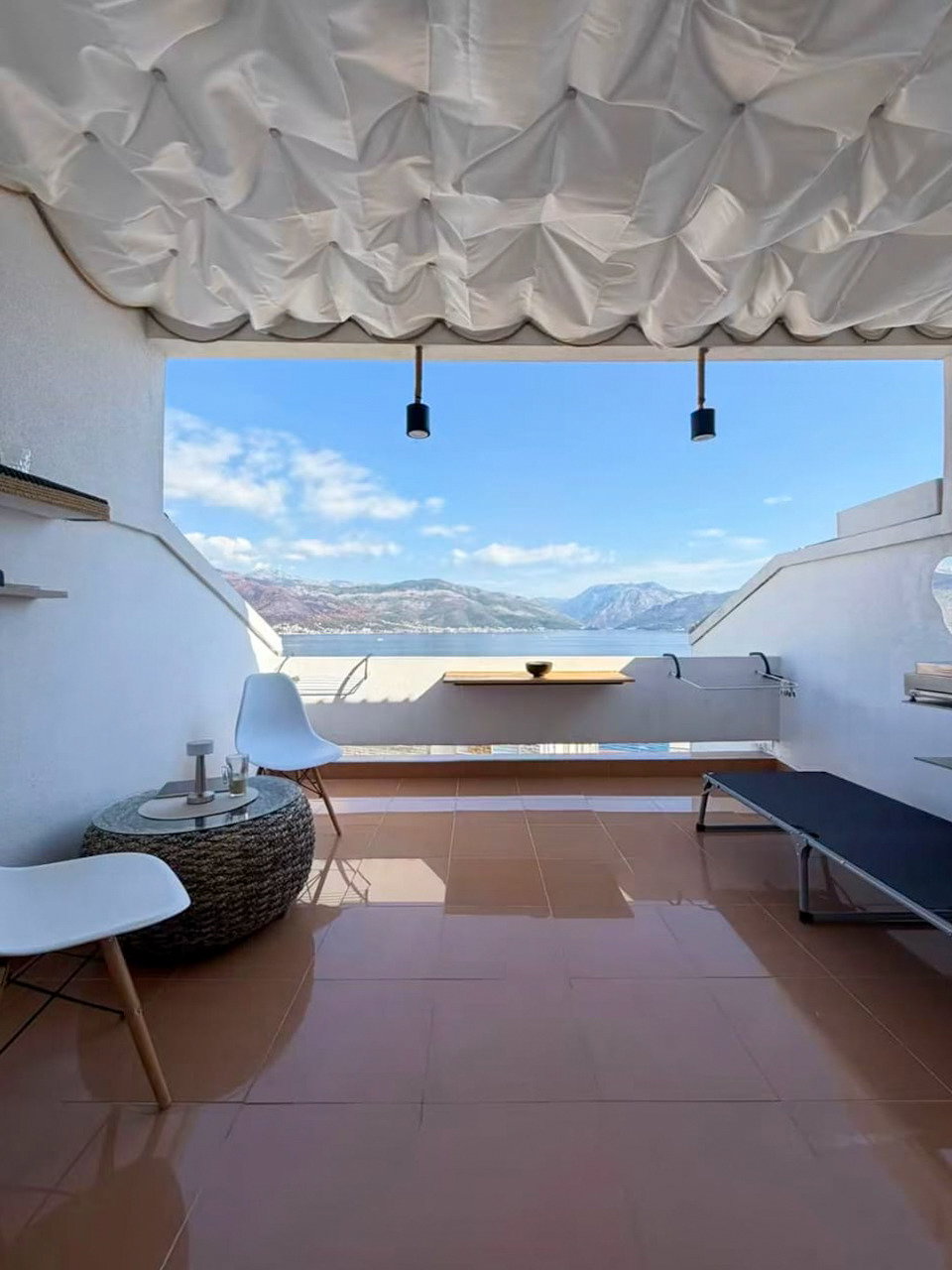 Продаж - Квартира Tivat, Krašići
