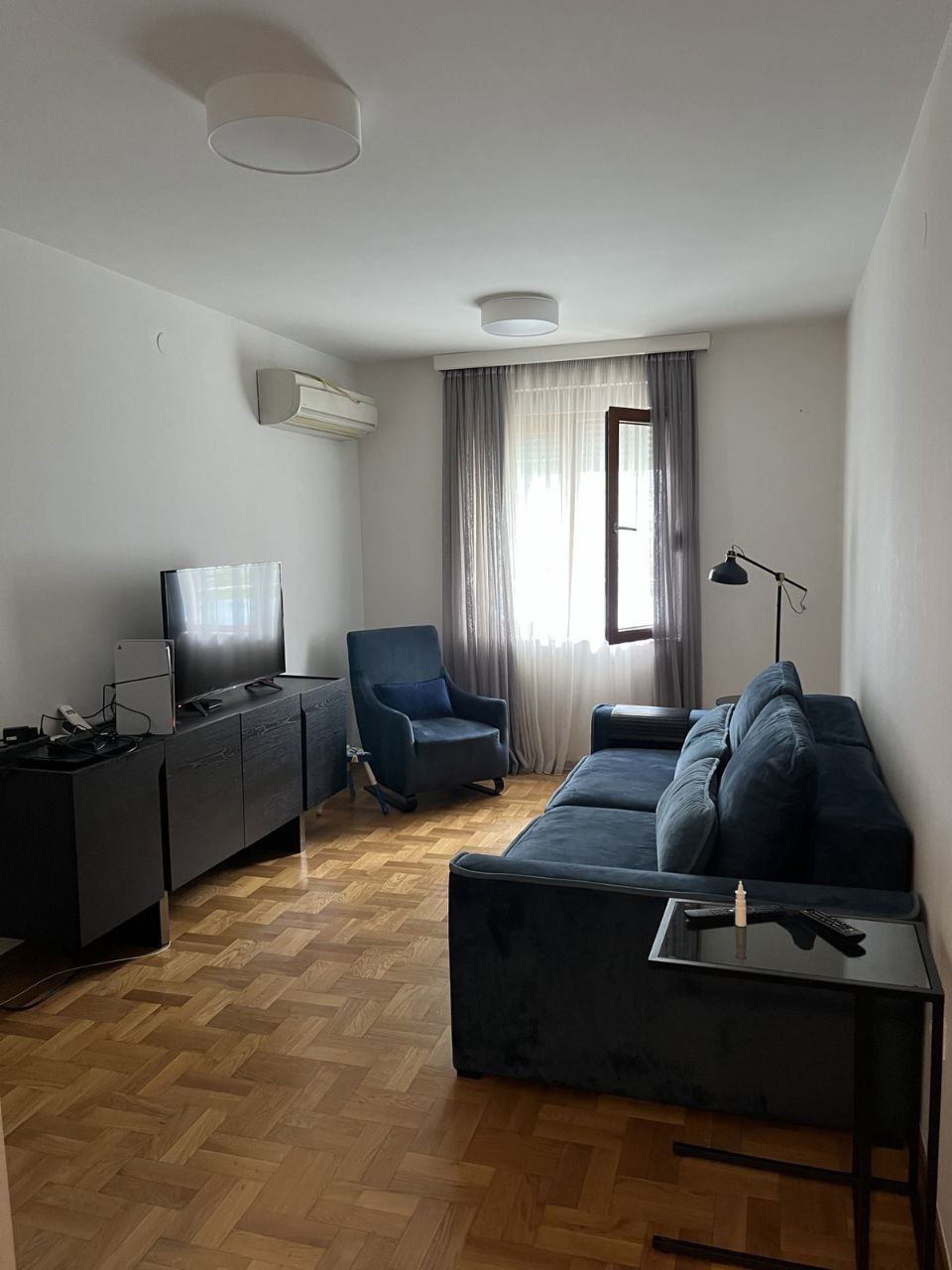 Продаж - Квартира Podgorica, Tološi