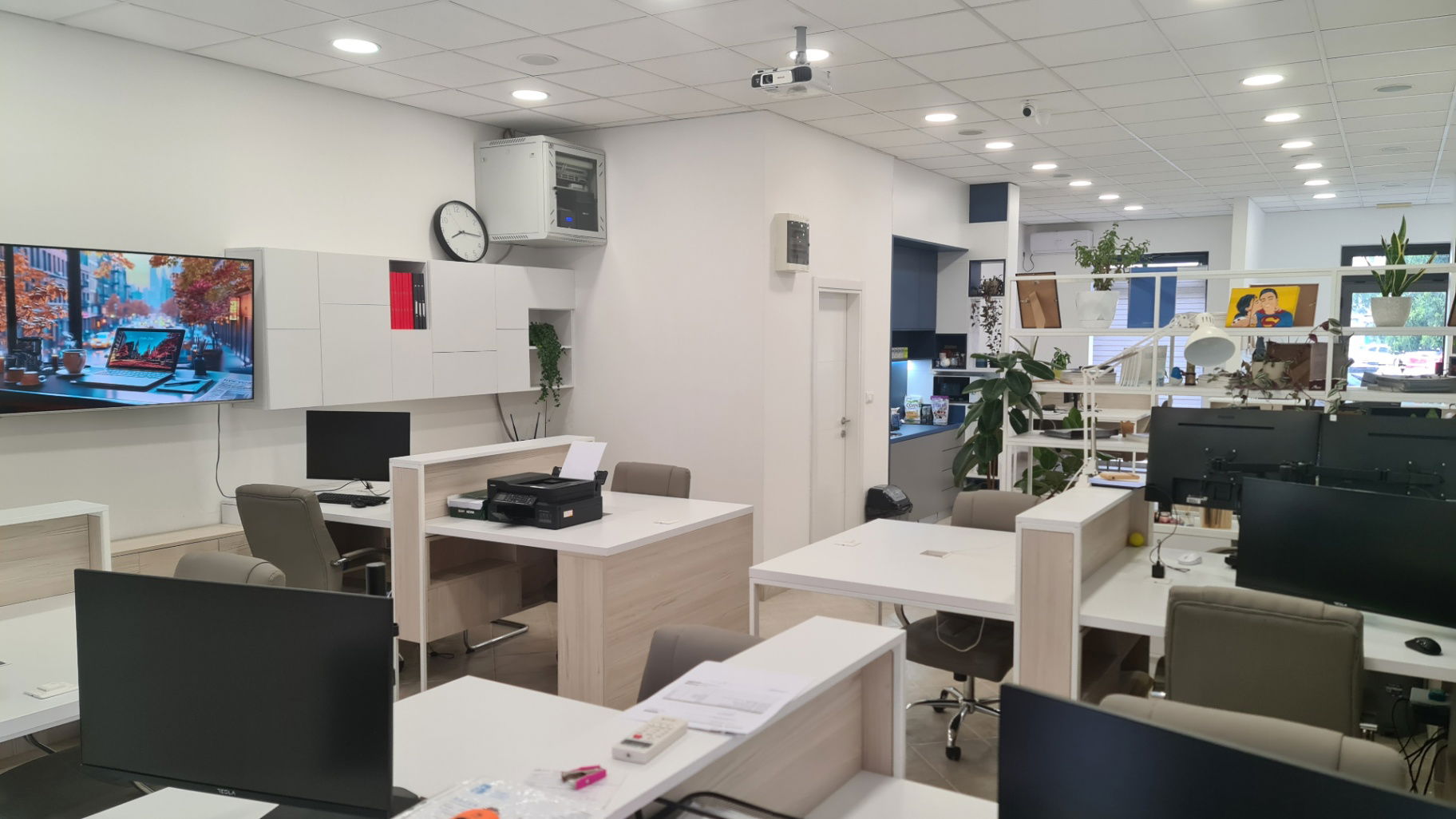 Продажа - Офисное помещение Podgorica, Stari Aerodrom
