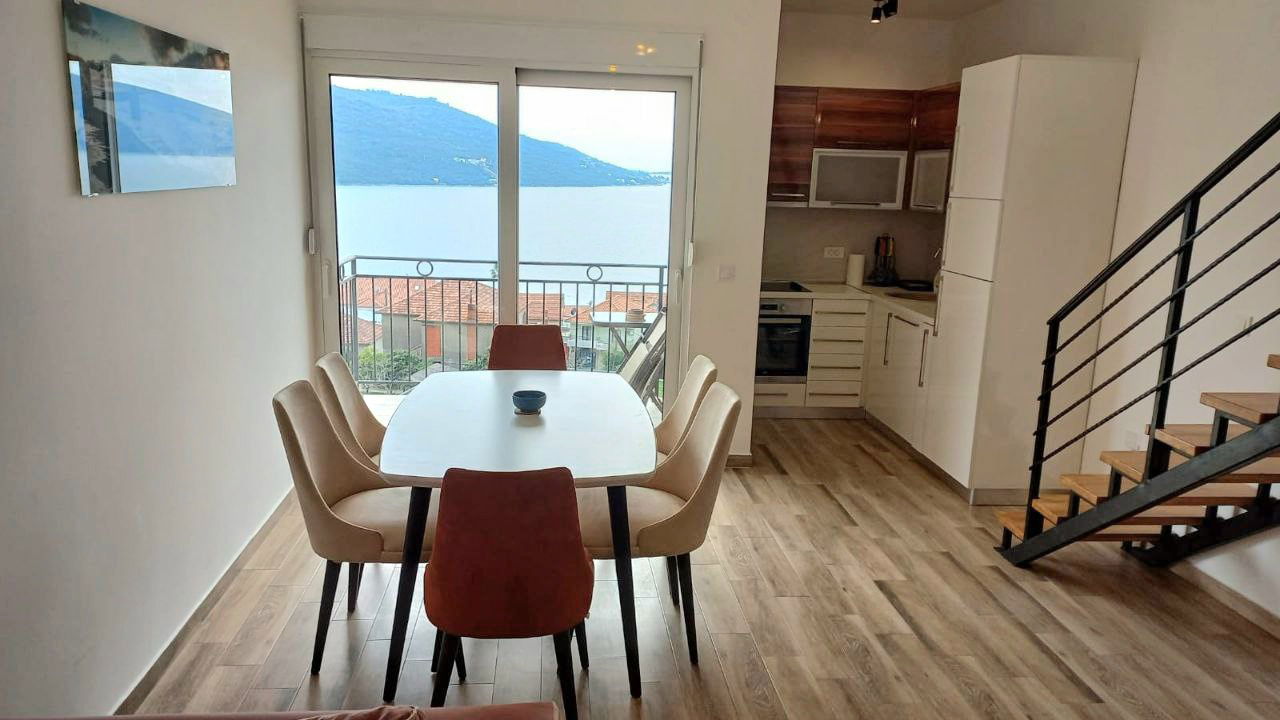 Izdavanje - Stan Herceg Novi, Kumbor