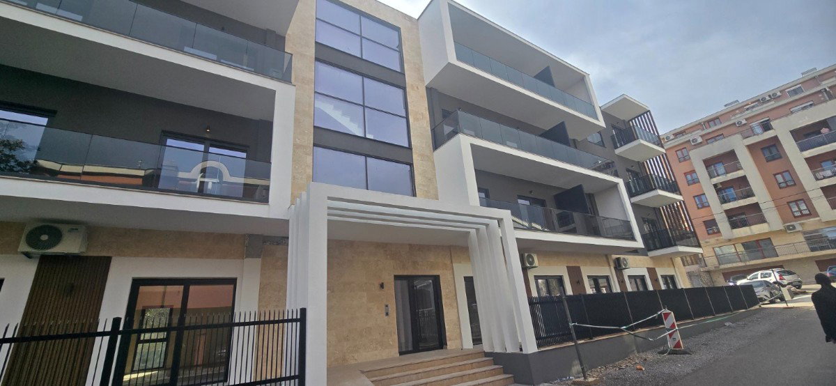 Продажа - Квартира Podgorica, Momišići