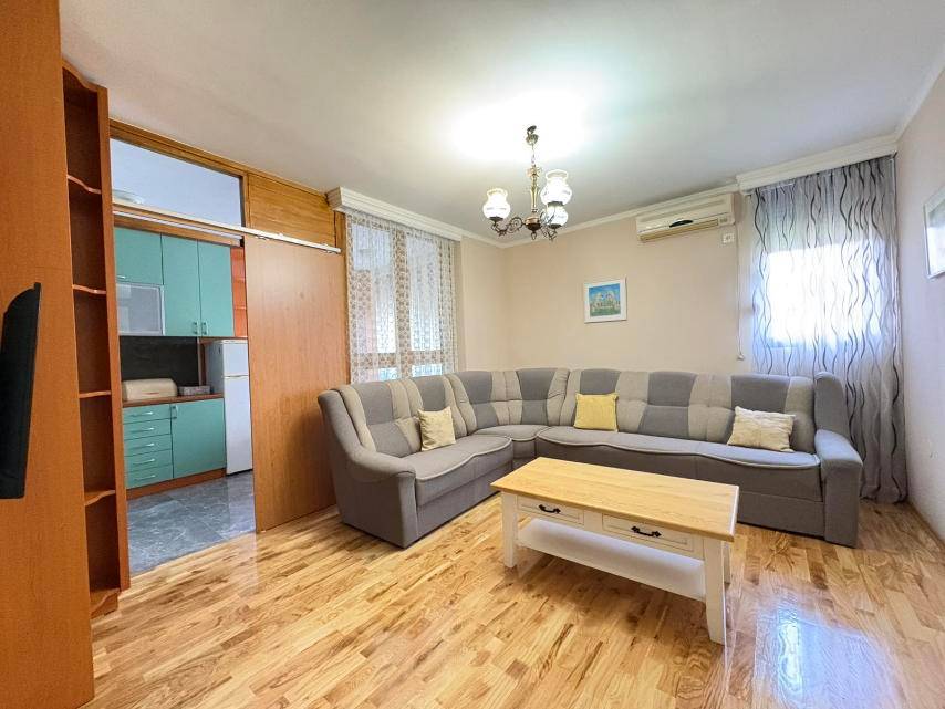 Оренда - Квартира Podgorica, Blok 5