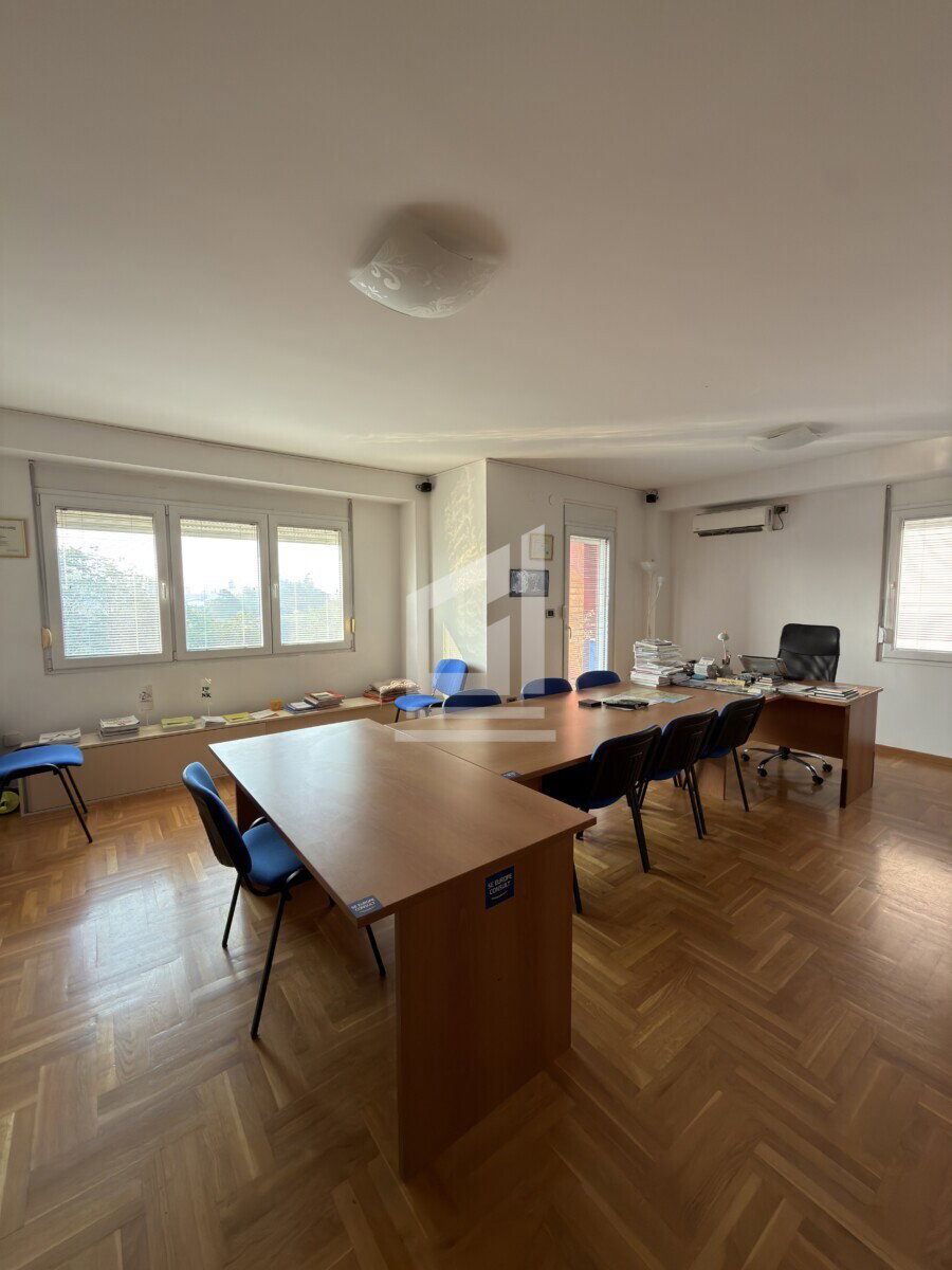 Sale - Apartment Podgorica, Krivi Most