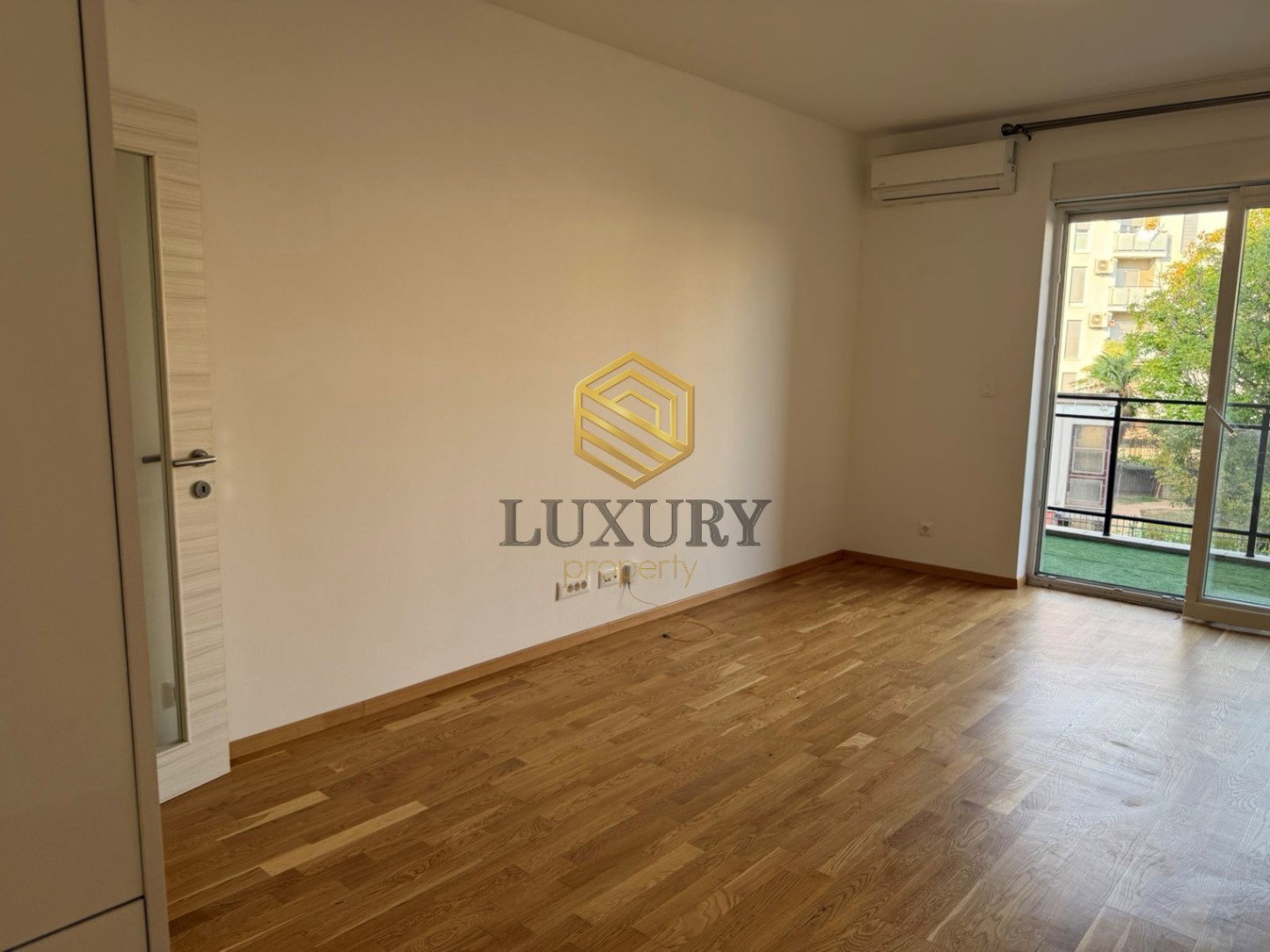 Kiralık - Daire Podgorica, Ljubović