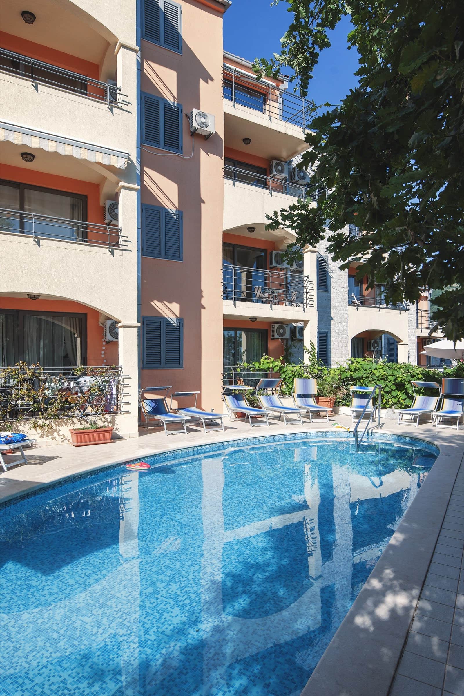 Продажа - Квартира Budva, Bečići