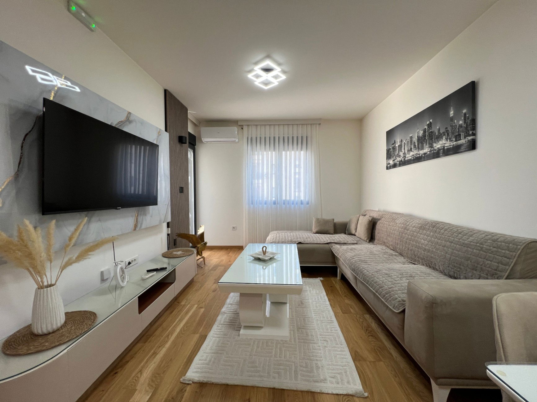 Оренда - Квартира Podgorica, City Kvart