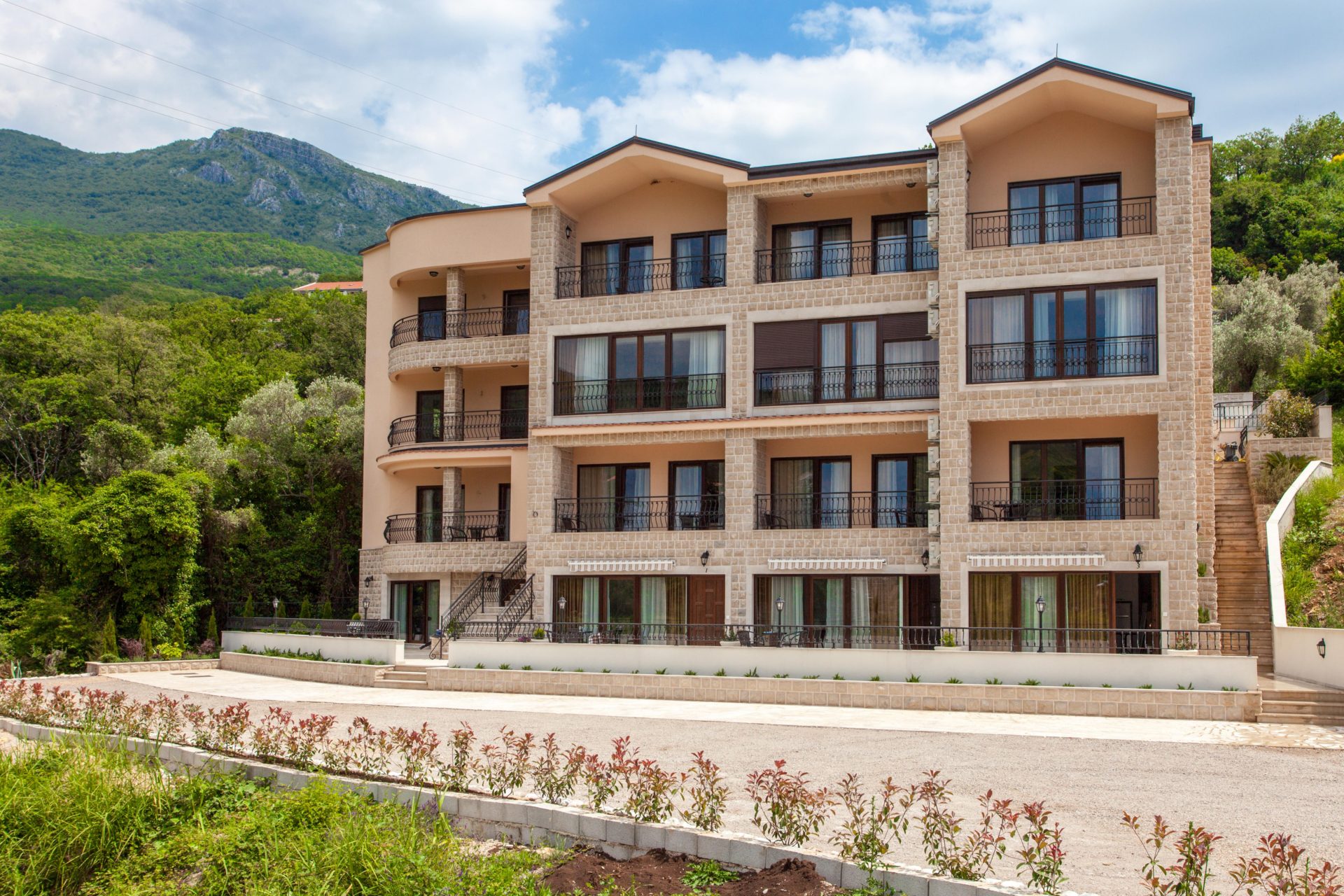 Satılık - Daire Budva, Kamenovo