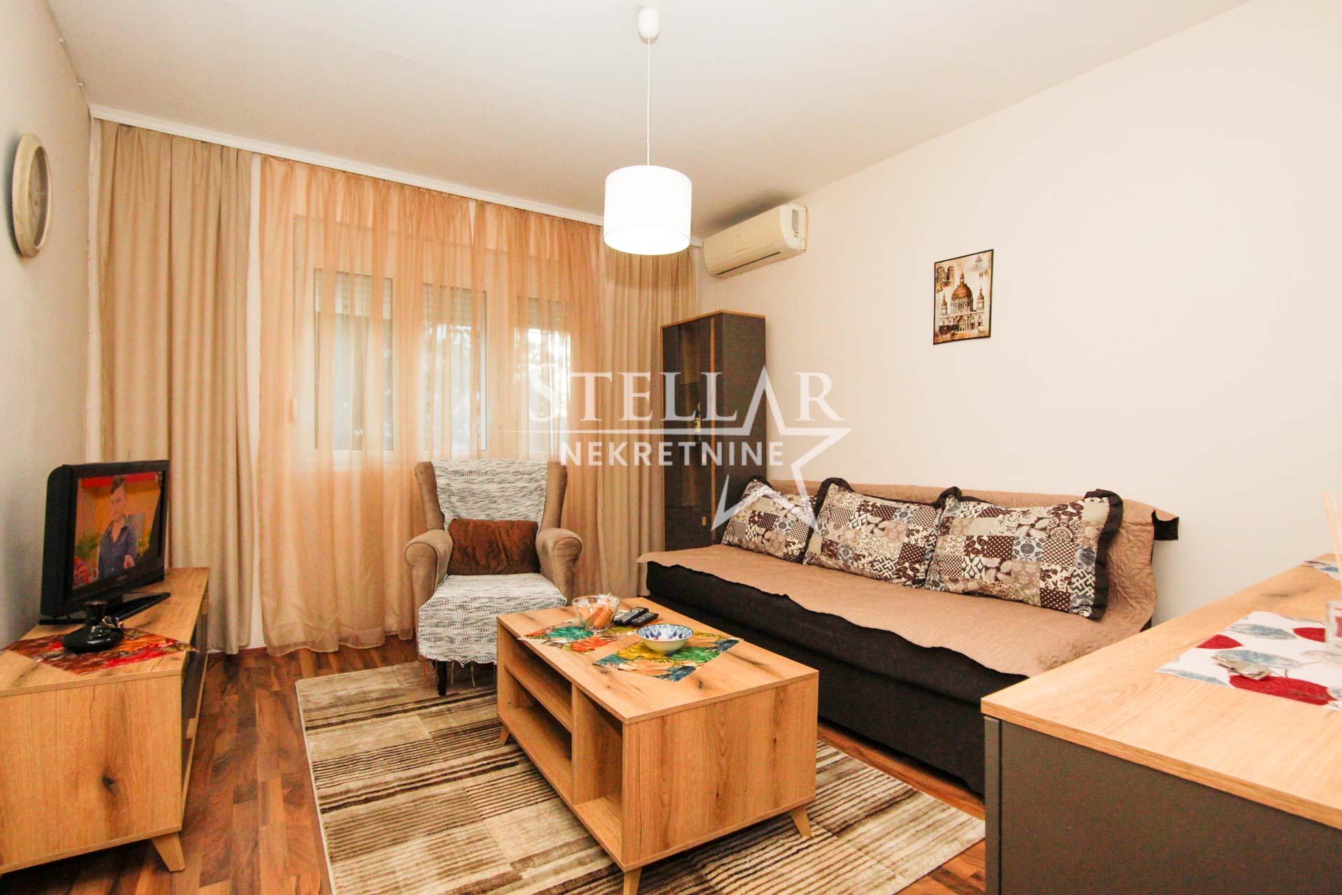 Оренда - Квартира Podgorica, Gintaš