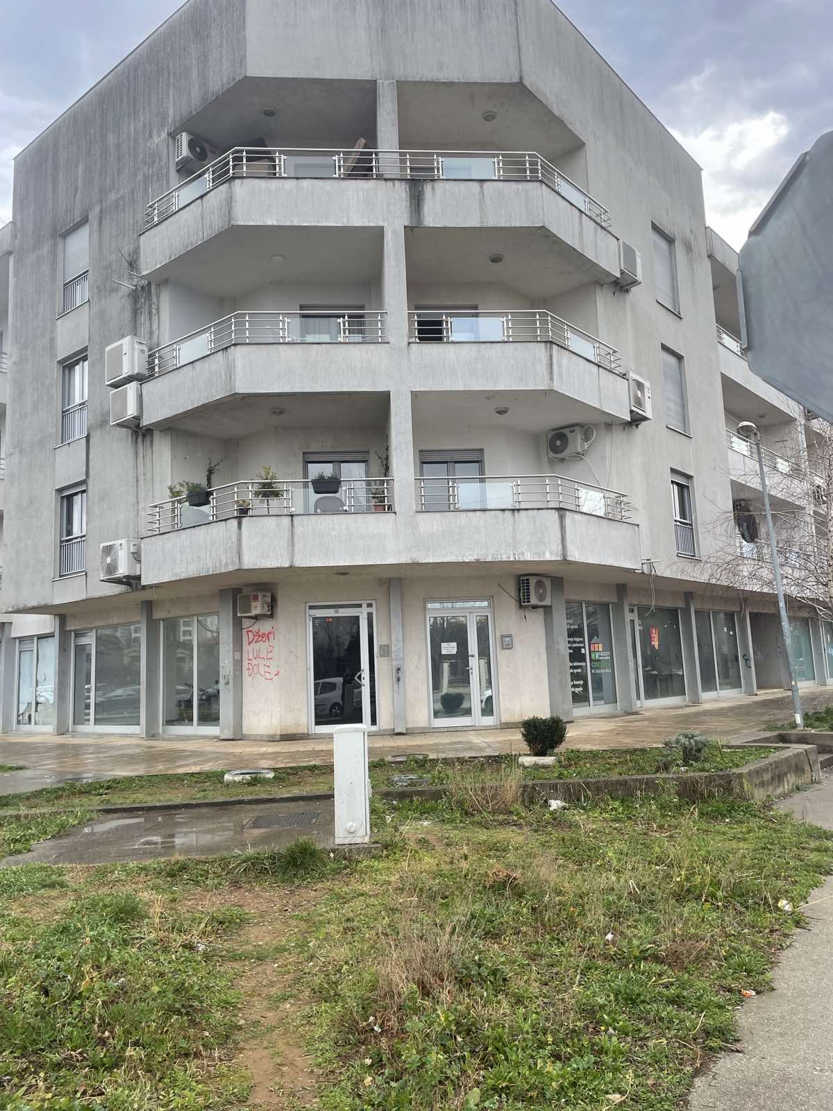 Продаж - Офісне приміщення Podgorica, Zabjelo