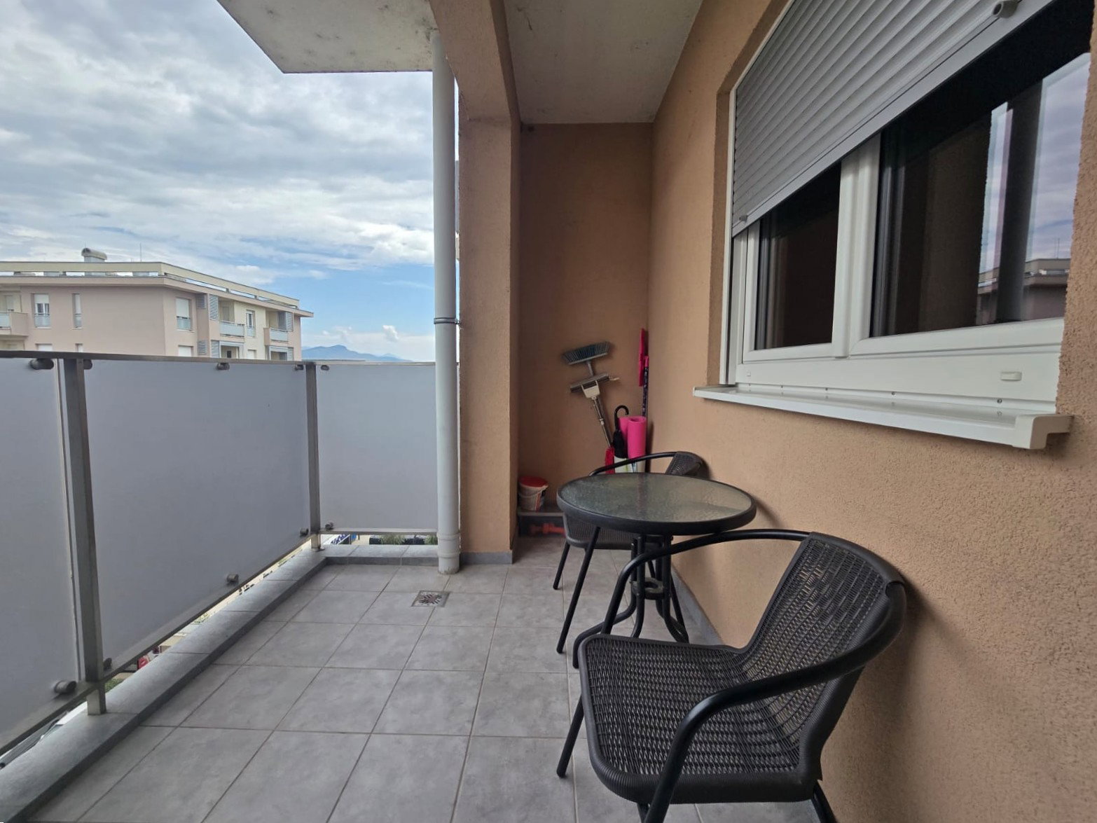 3b4165ca-1037-470c-984d-e07459bac542.jpeg