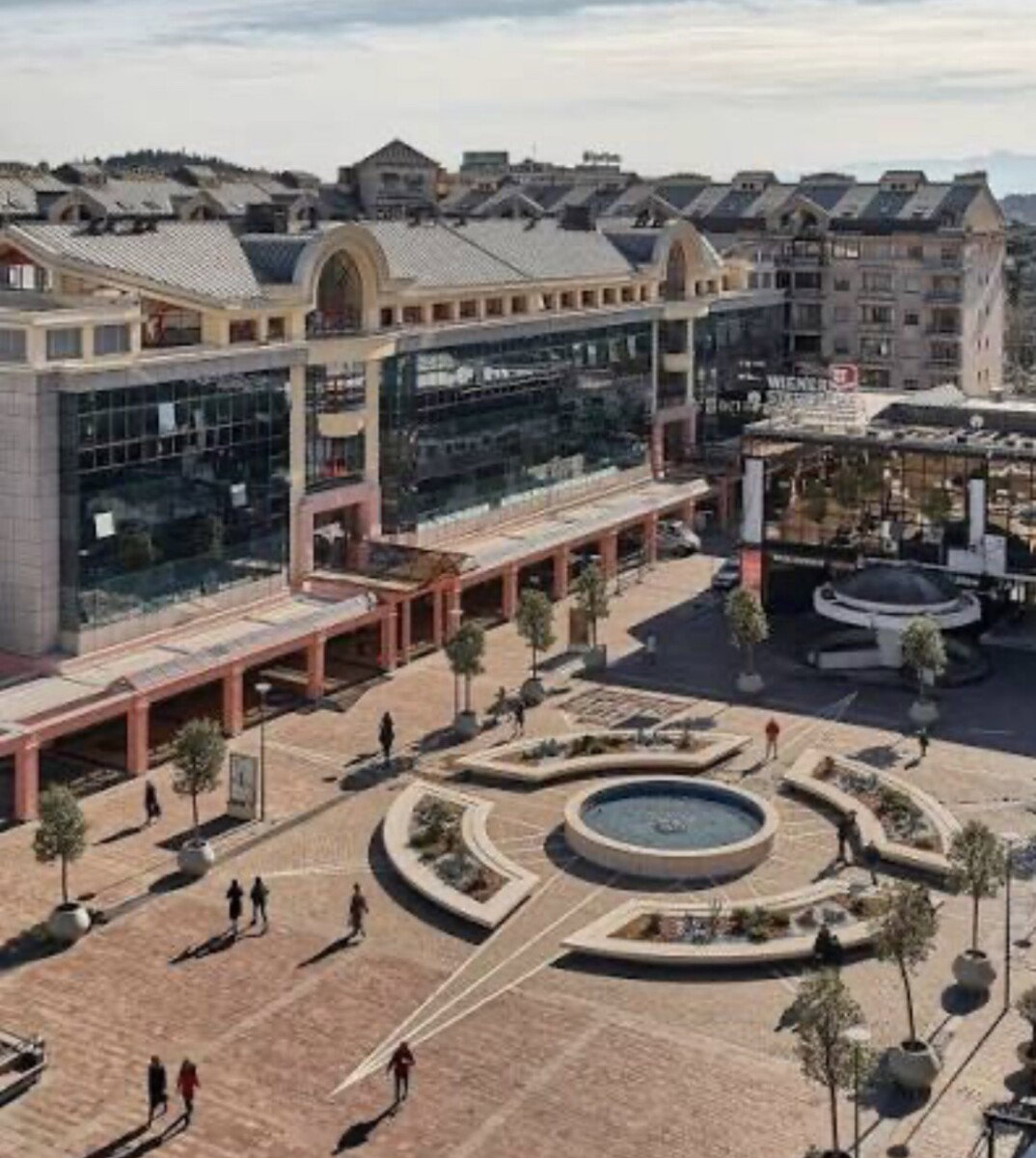Satılık - İş yeri Podgorica, Preko Morače