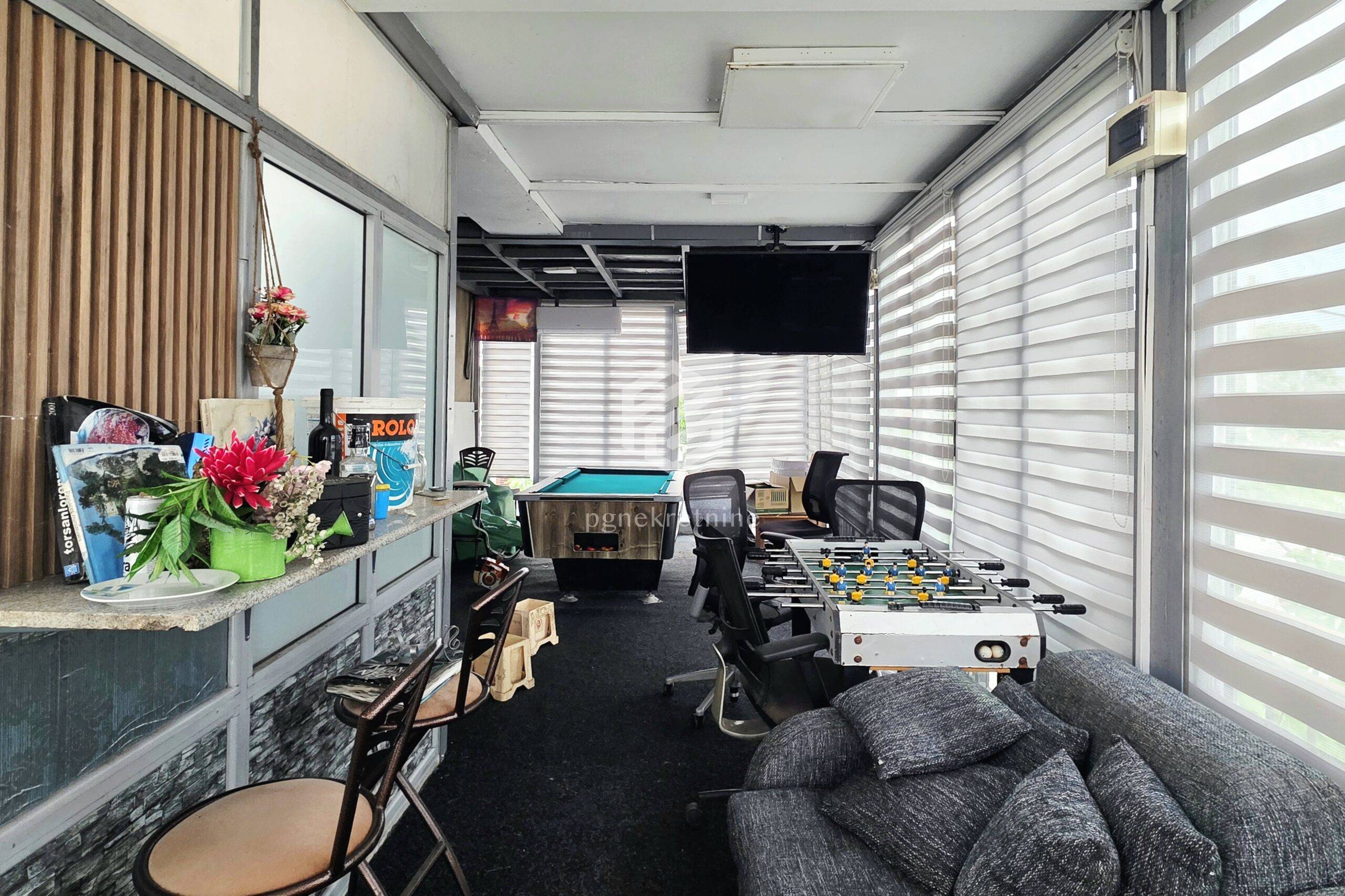 3d190528-af05-487e-a016-6b925832f859.jpg