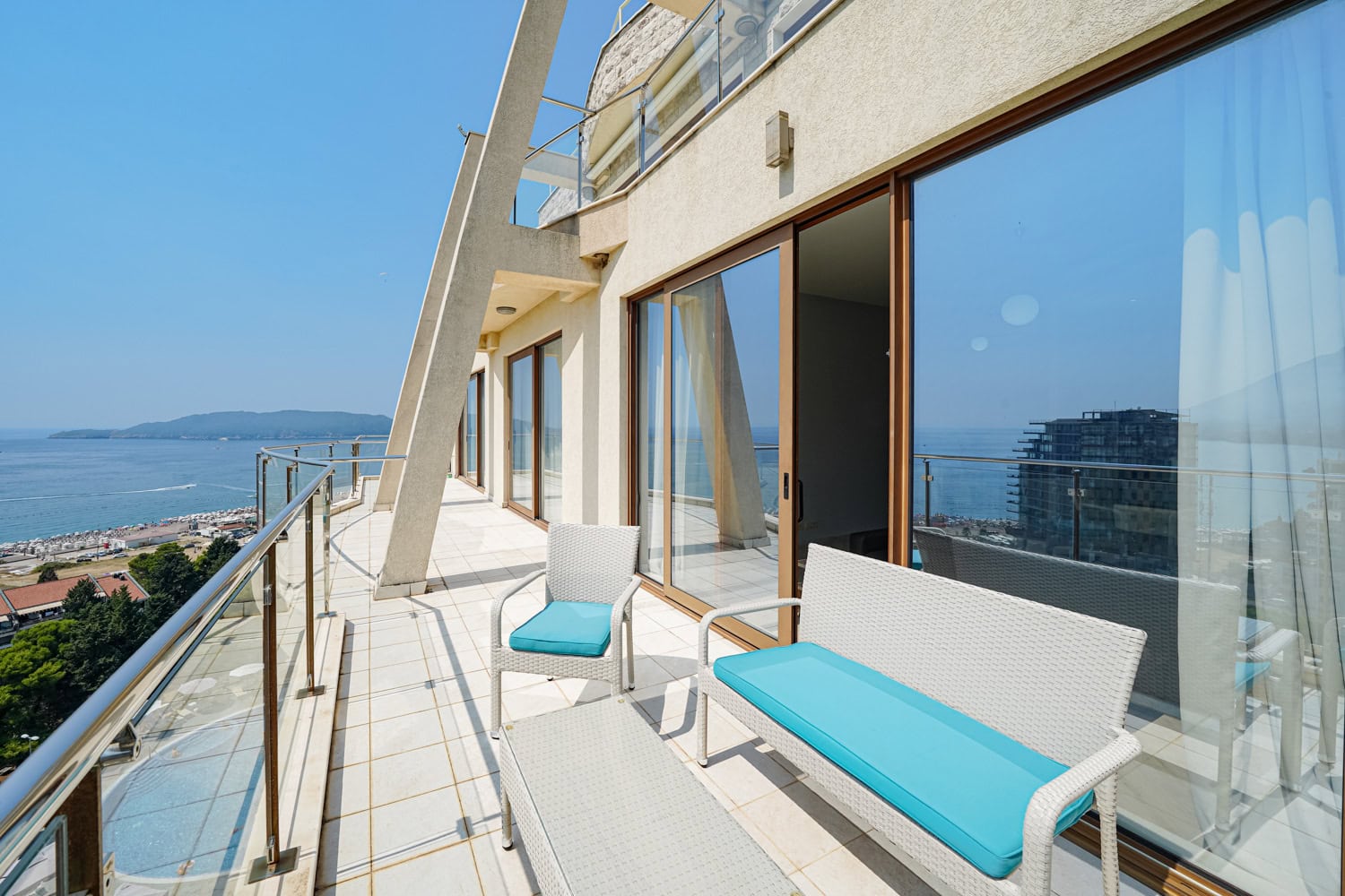 Продаж - Квартира Budva, Bečići